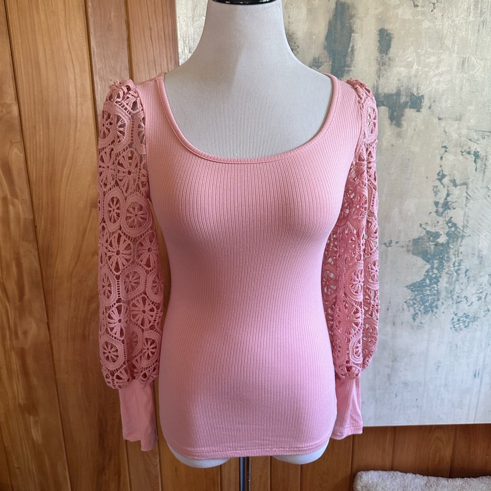 SHEIN Elegant Pink Lace Sleeve Top. Women’s Small.